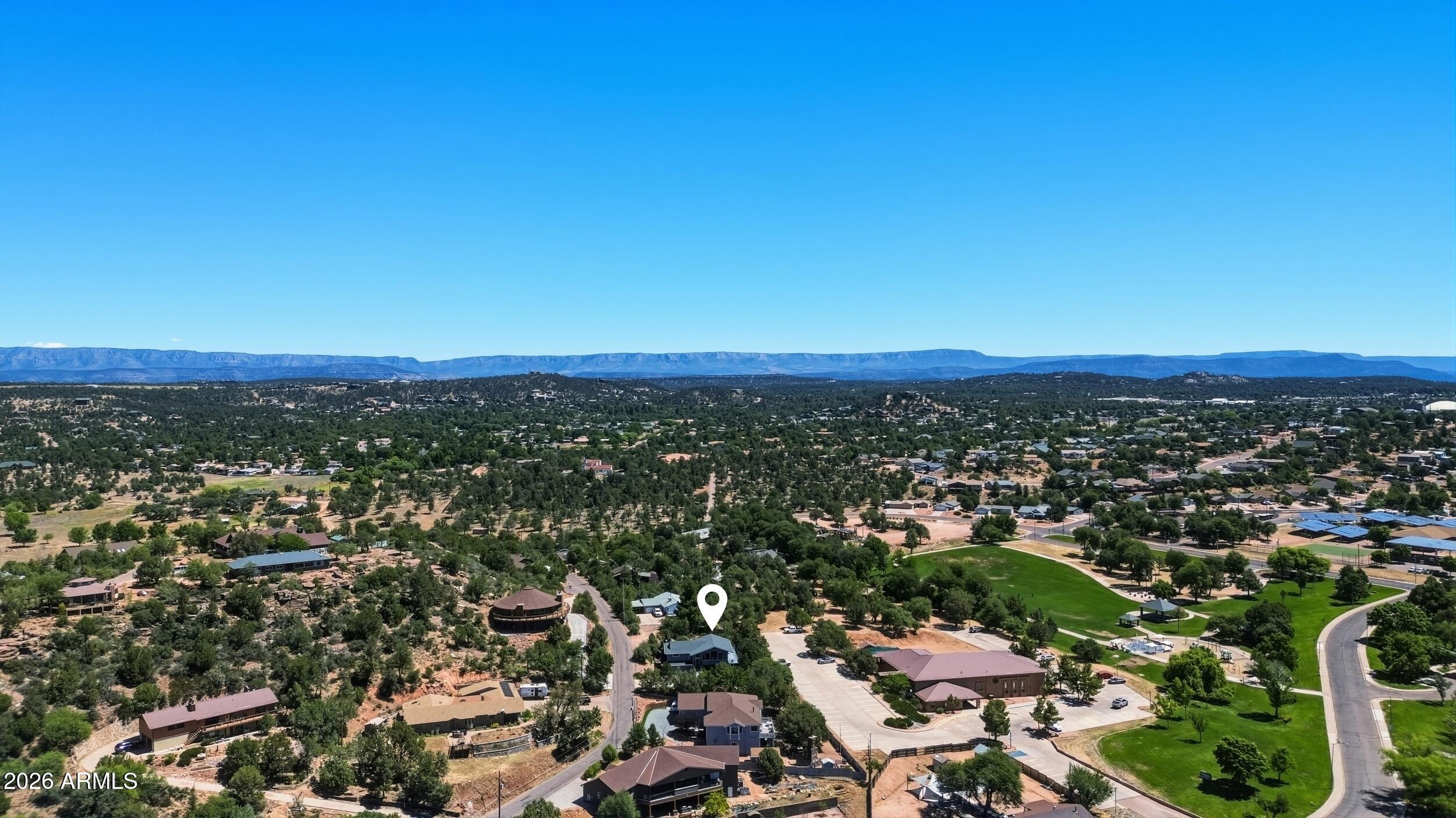 COUNTRY CLUB ESTATES - Residential