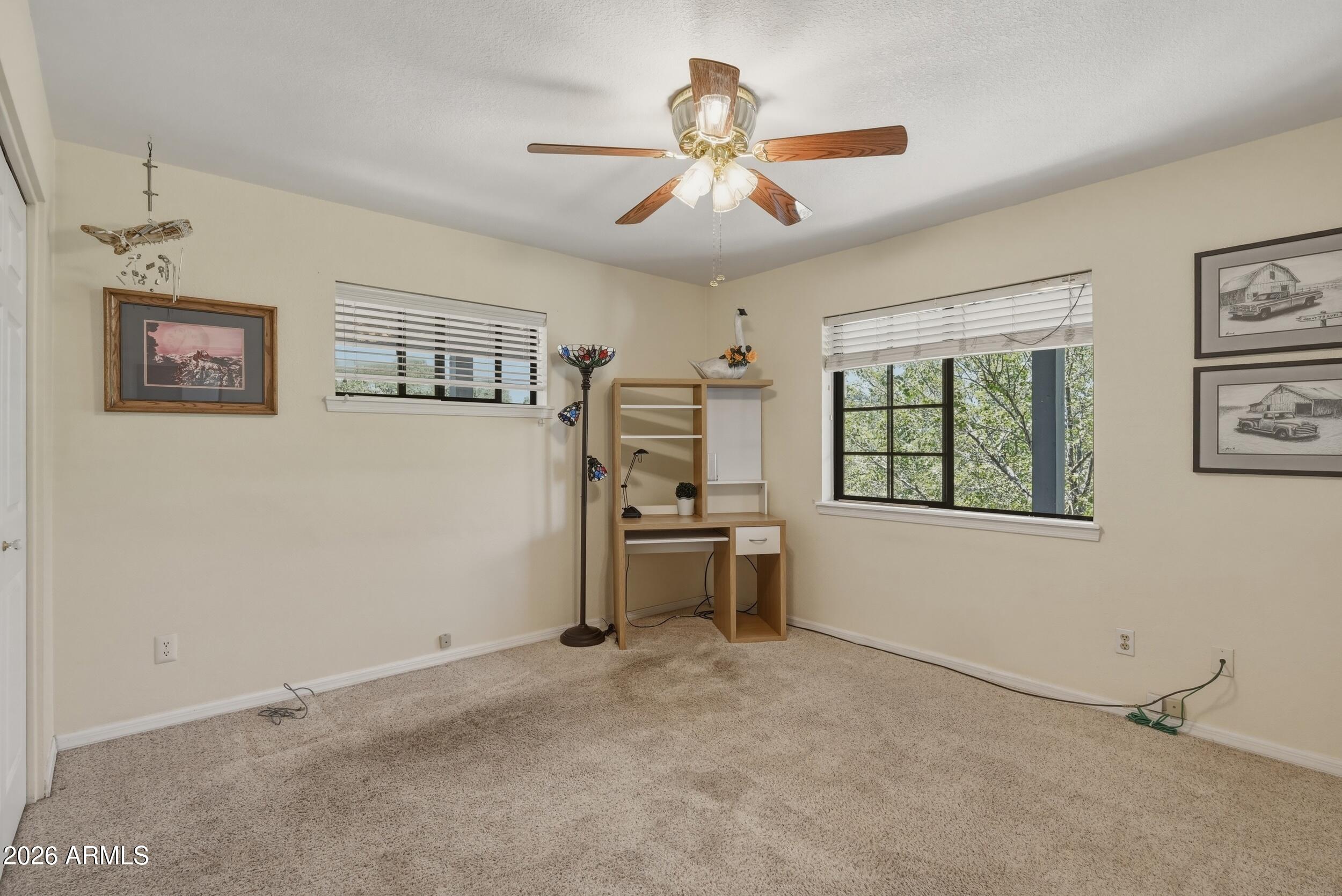 COUNTRY CLUB ESTATES - Residential