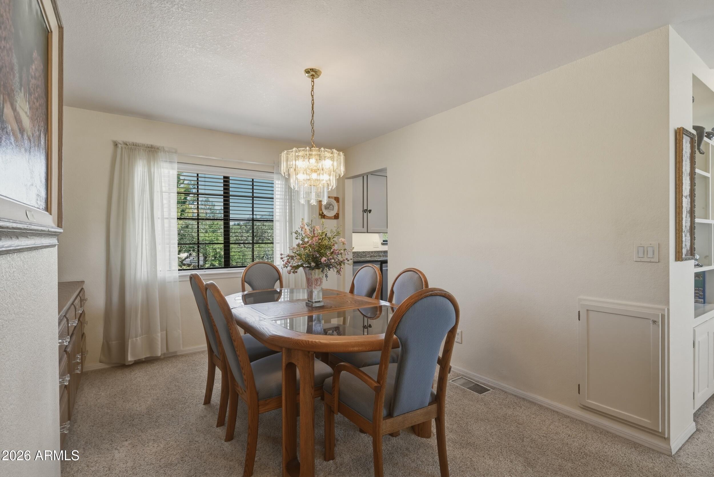 COUNTRY CLUB ESTATES - Residential