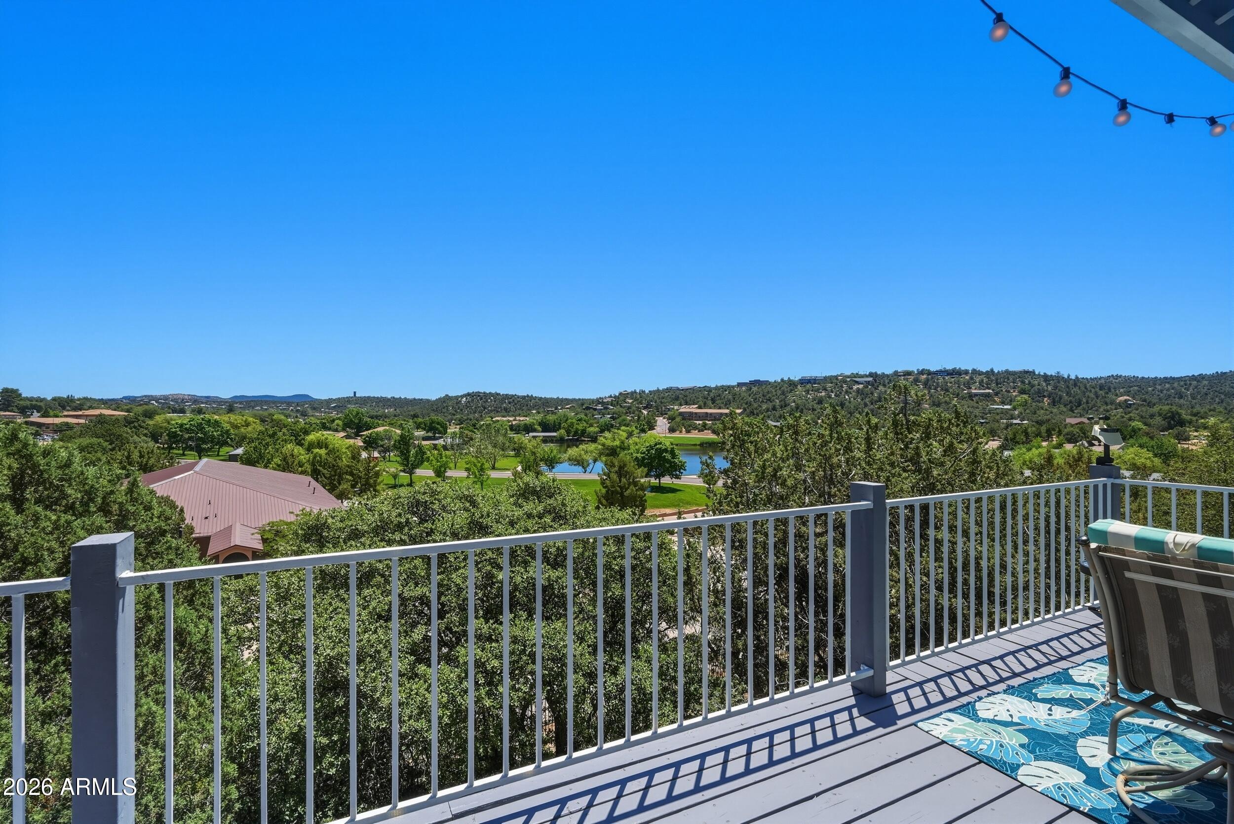 COUNTRY CLUB ESTATES - Residential