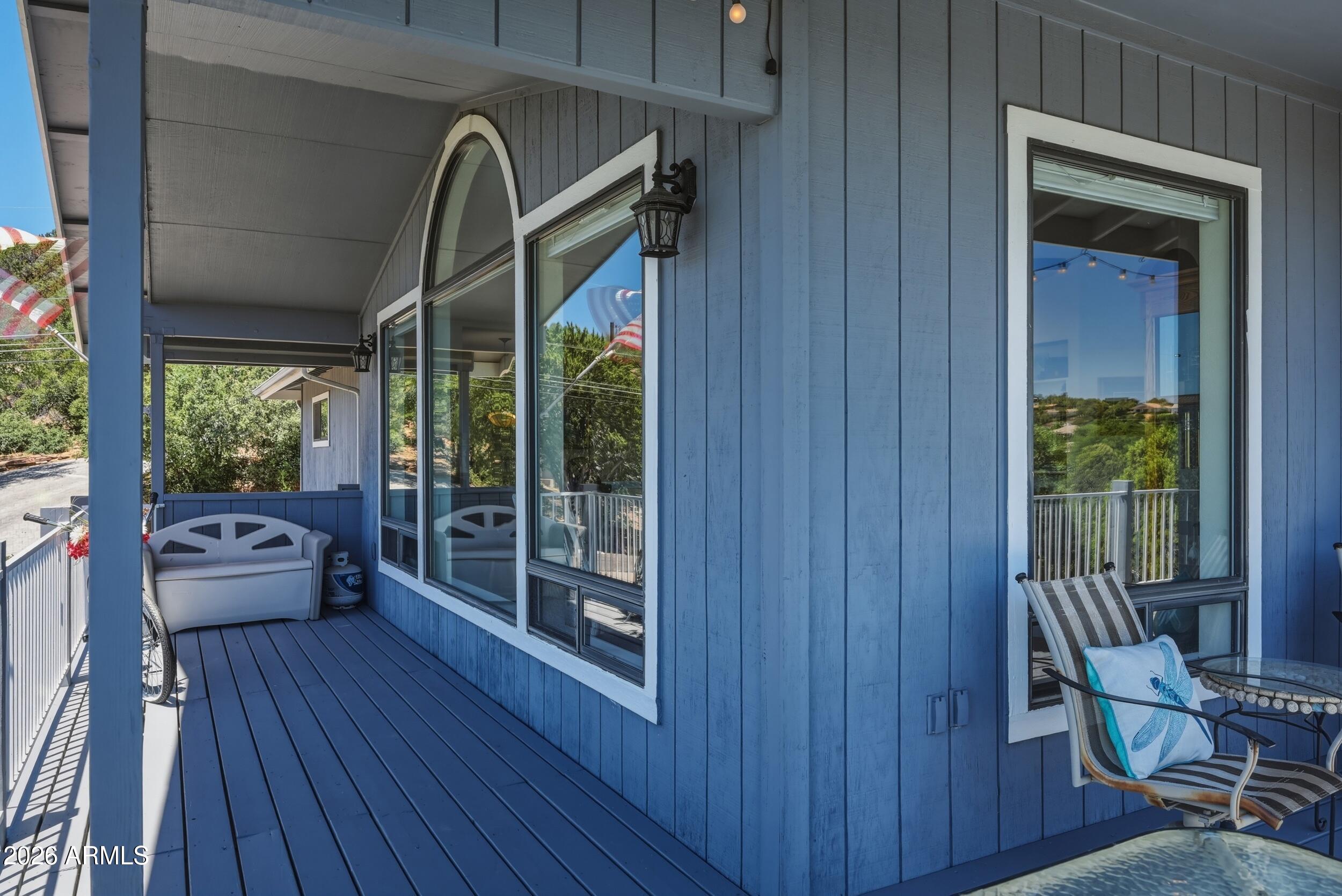 COUNTRY CLUB ESTATES - Residential