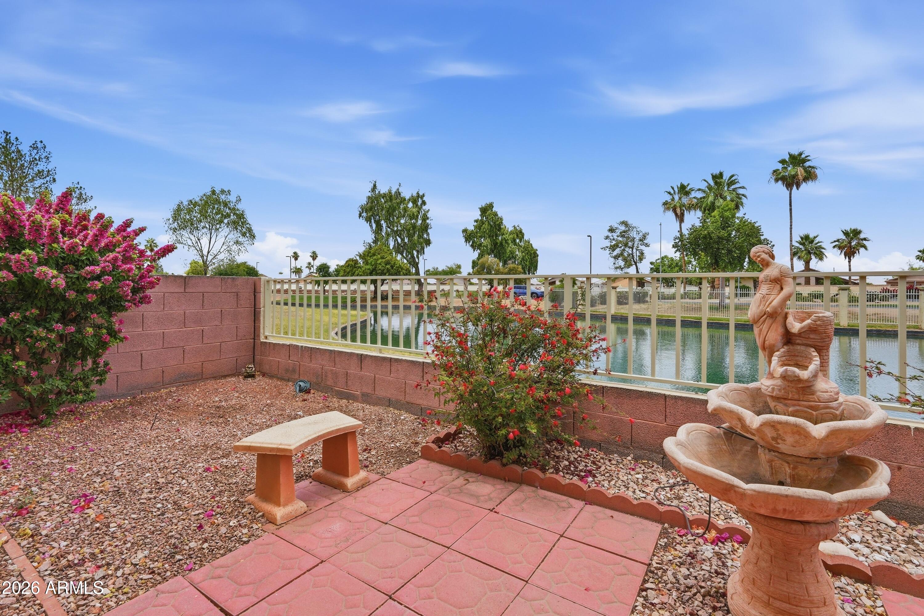 SUN VILLAGE - PUEBLO VILLAGE - Residential