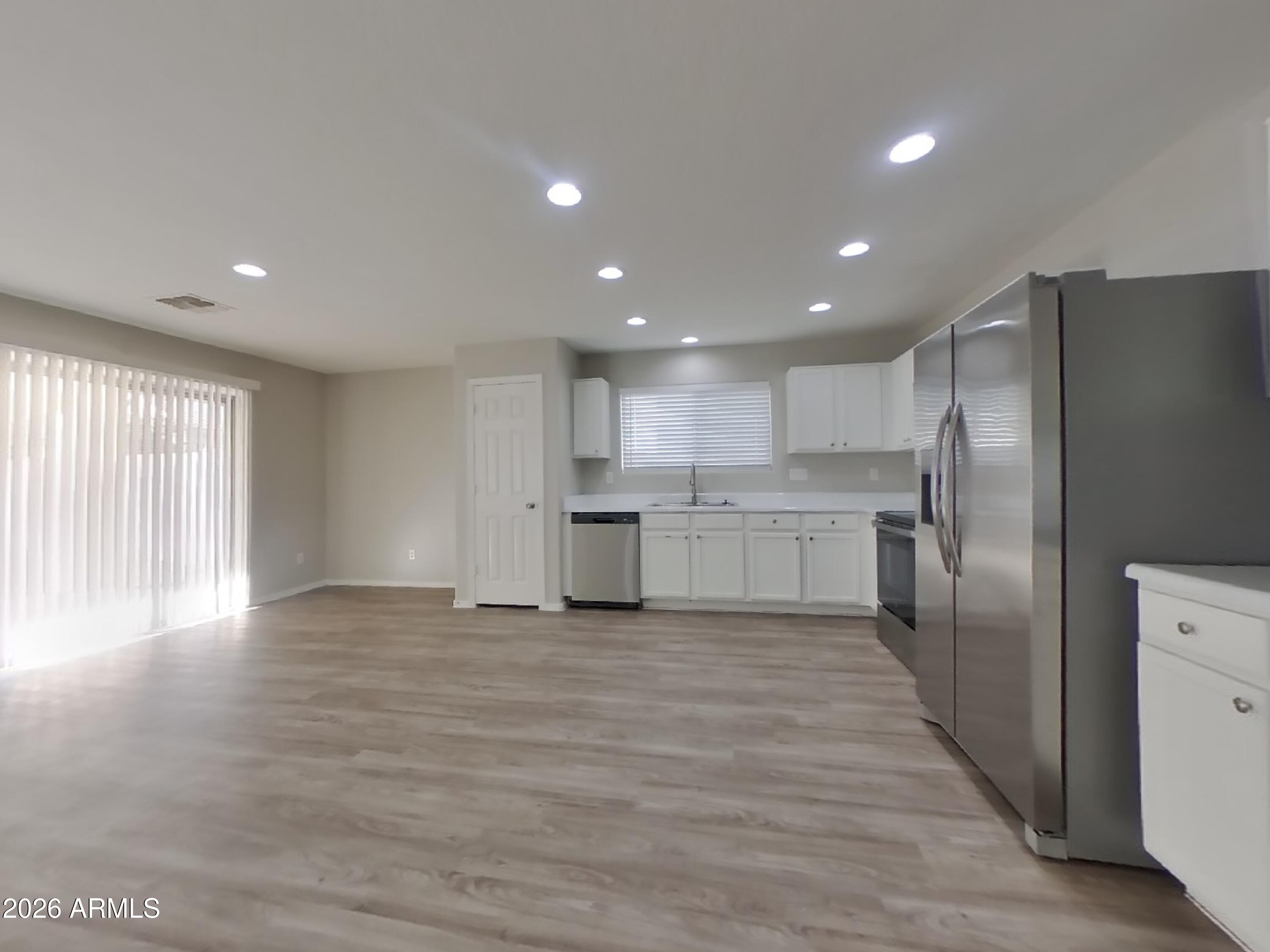 25685 W PLEASANT Lane