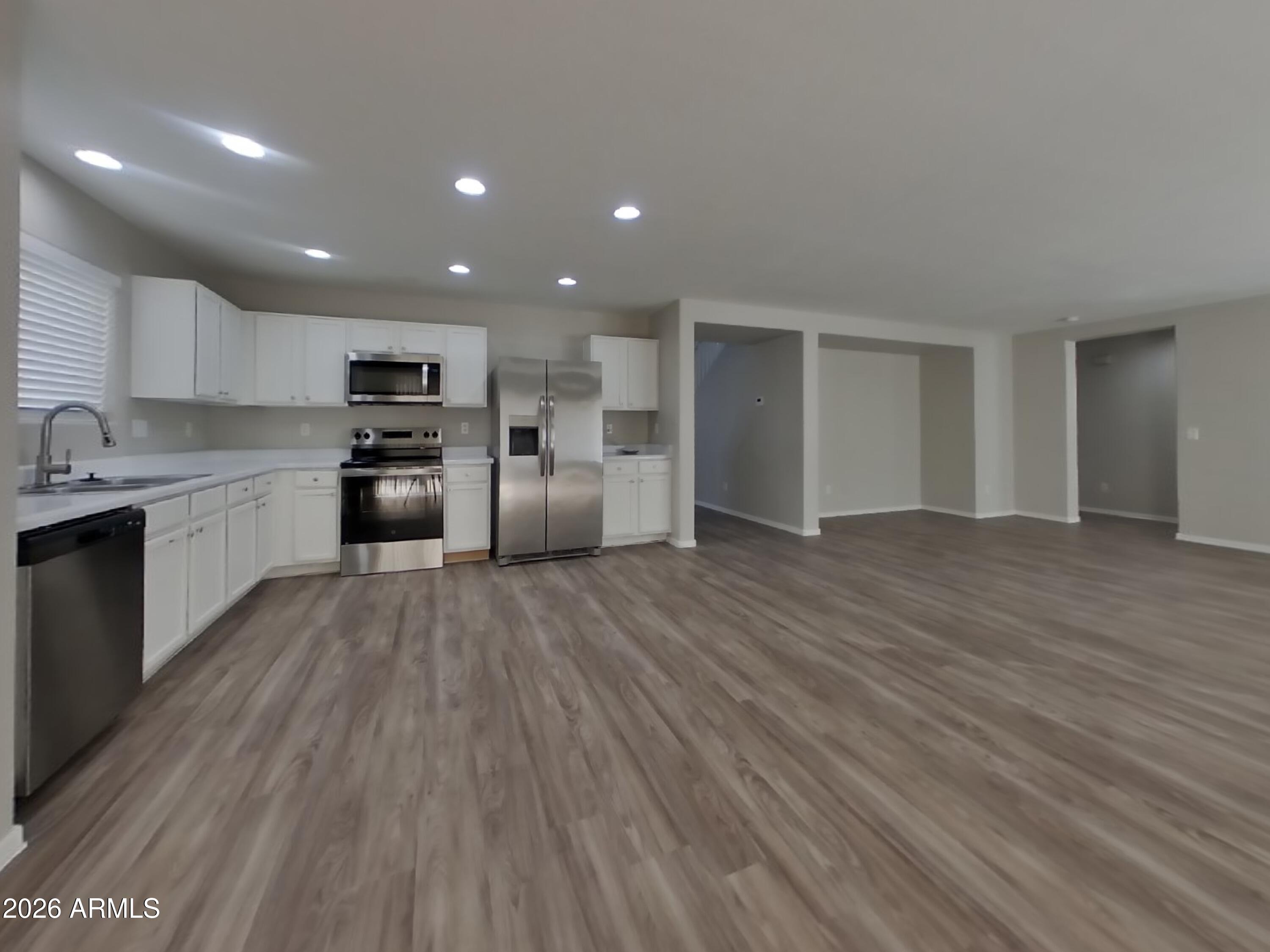 25685 W PLEASANT Lane