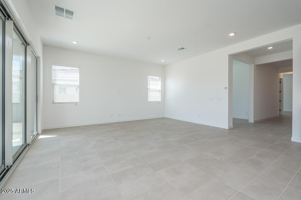 39807 N Pinnate Lane