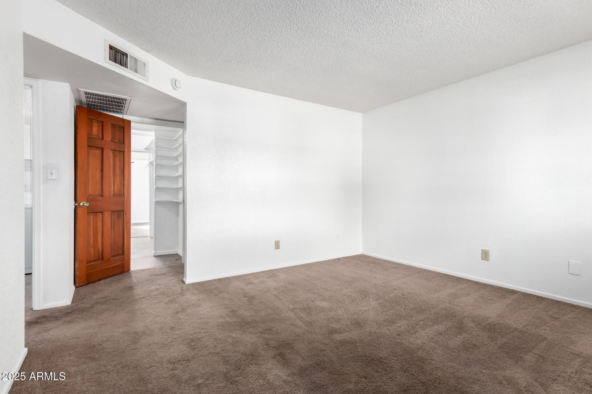 1341 W SHANNON Street