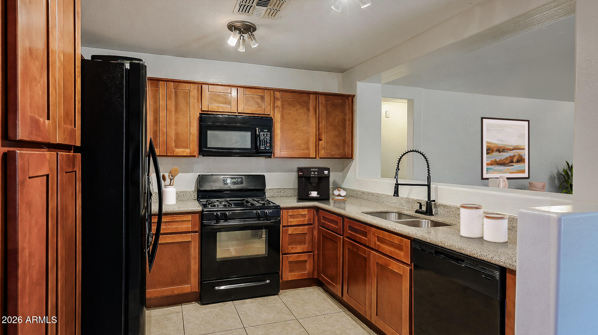 6058 W PUEBLO Avenue