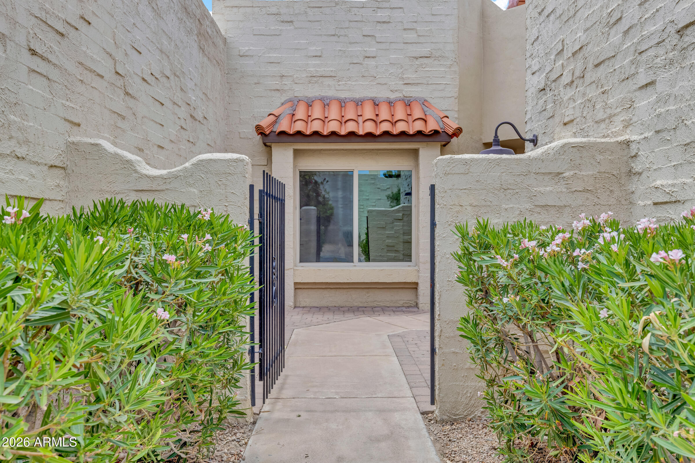 1235 N SUNNYVALE -- 71
