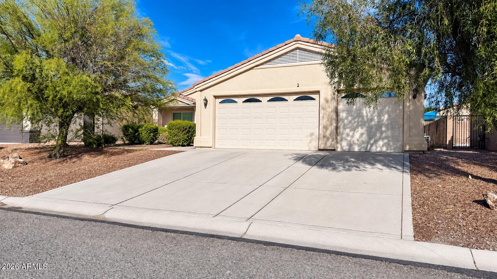 5518 S PRAISE Avenue