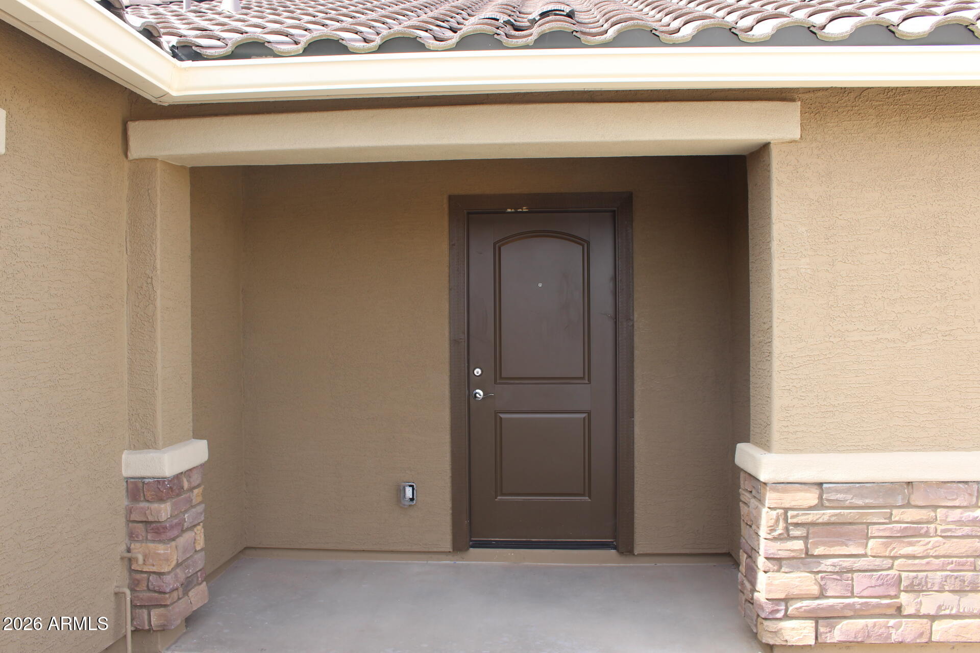1552 E INOUYE Drive