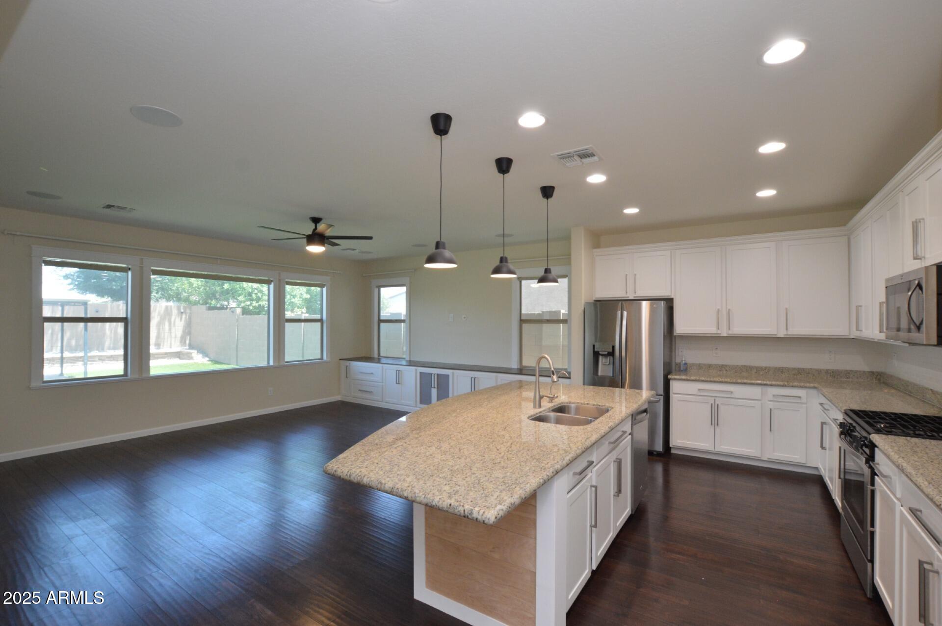 12144 W Remuda Drive