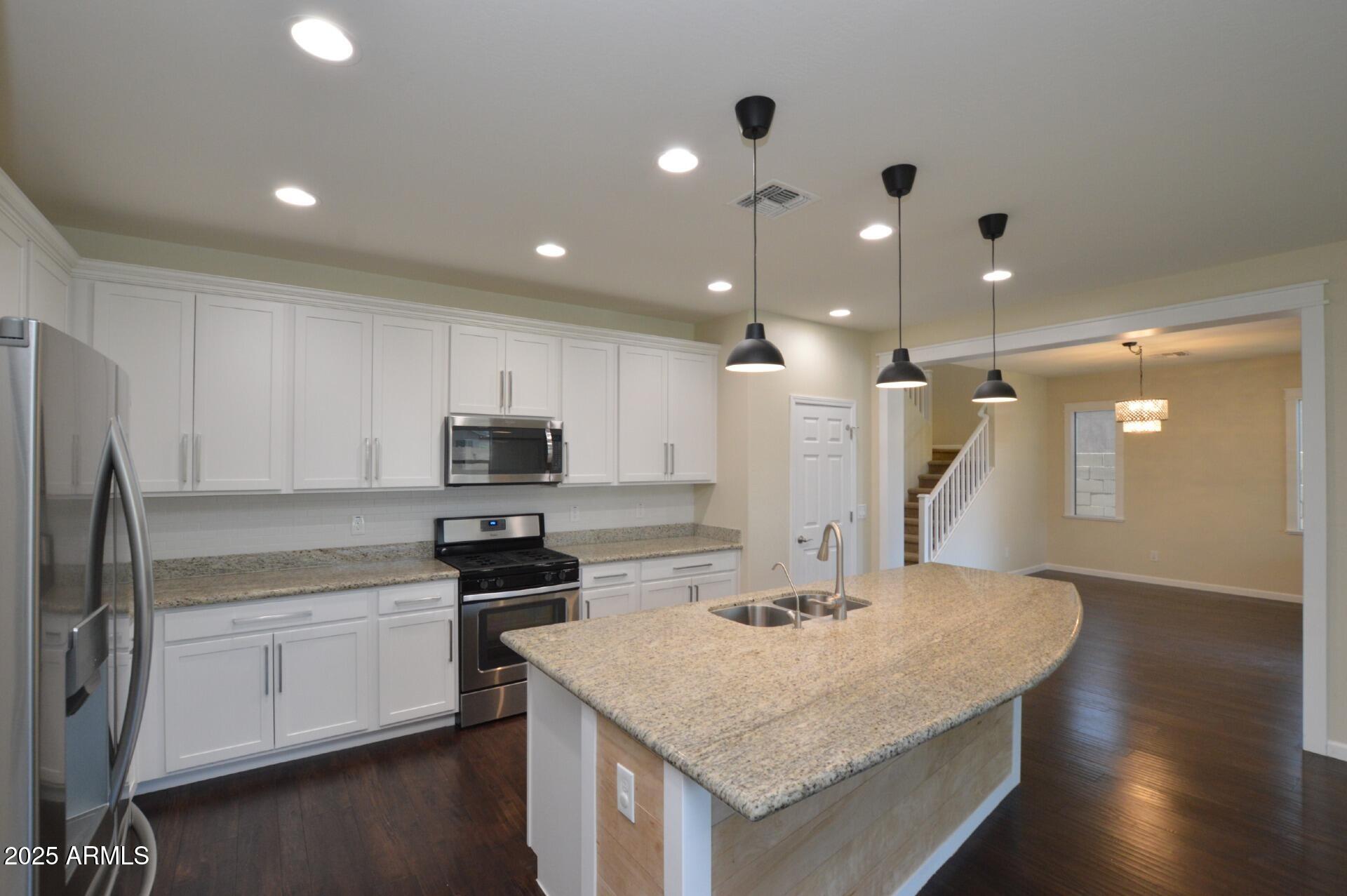 12144 W Remuda Drive