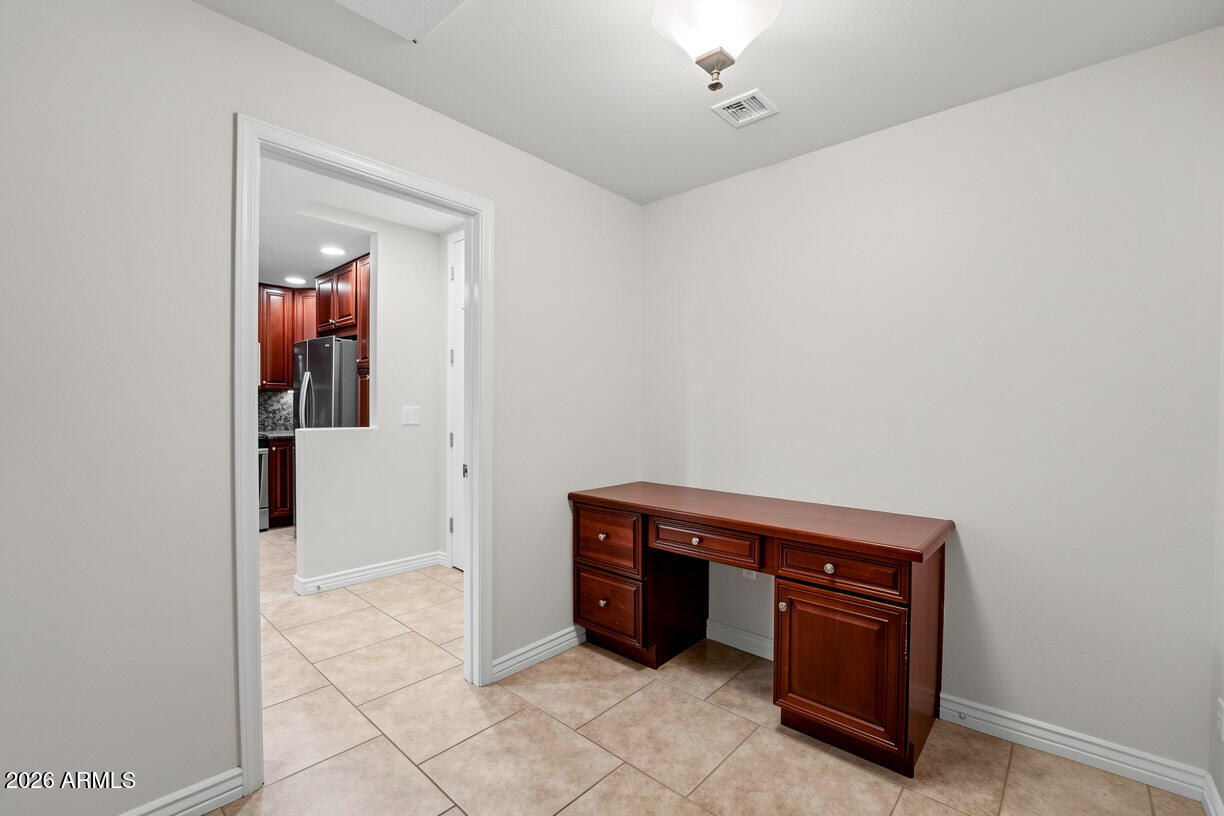 5350 E DEER VALLEY Drive 1254