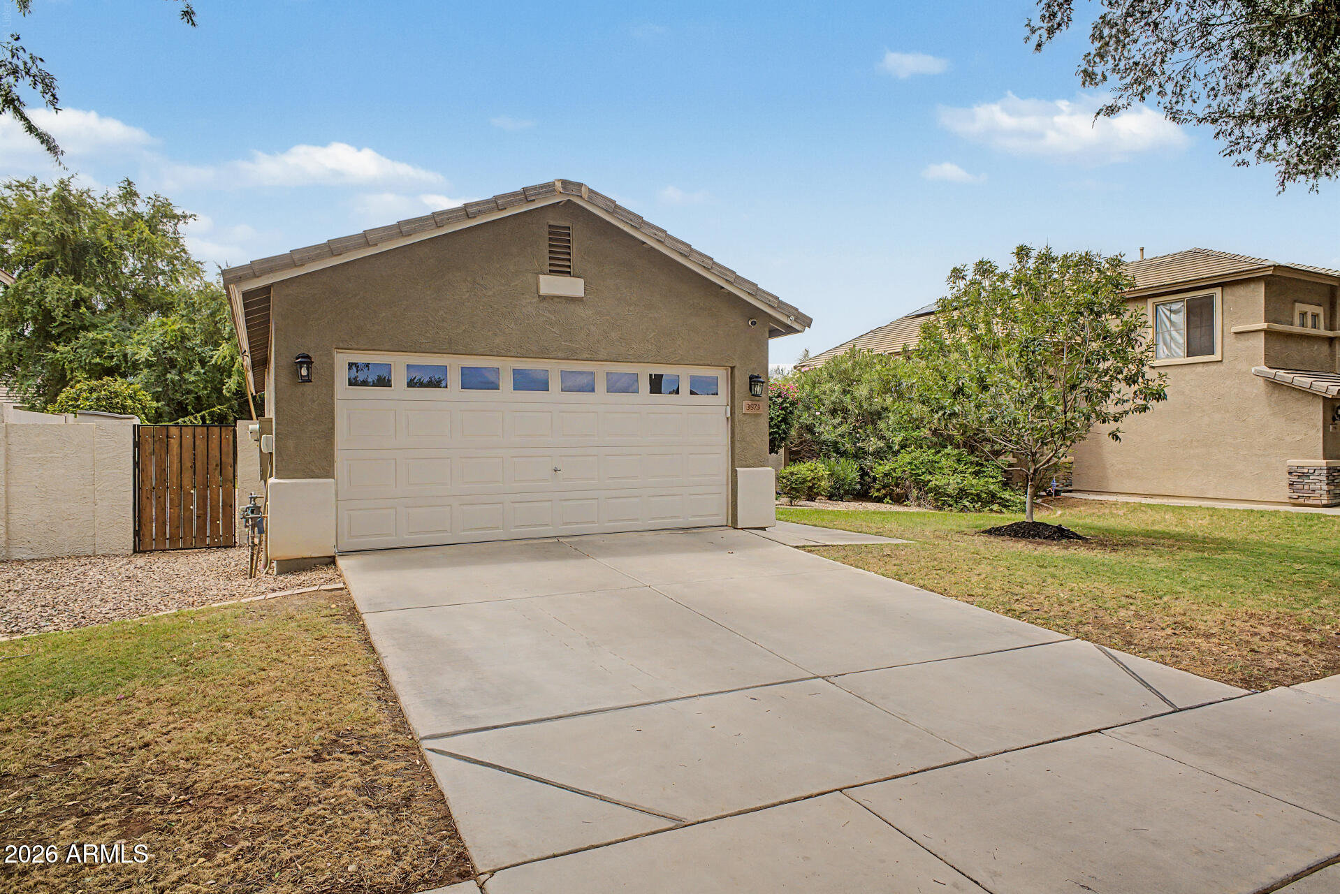 3573 E LINDA Lane