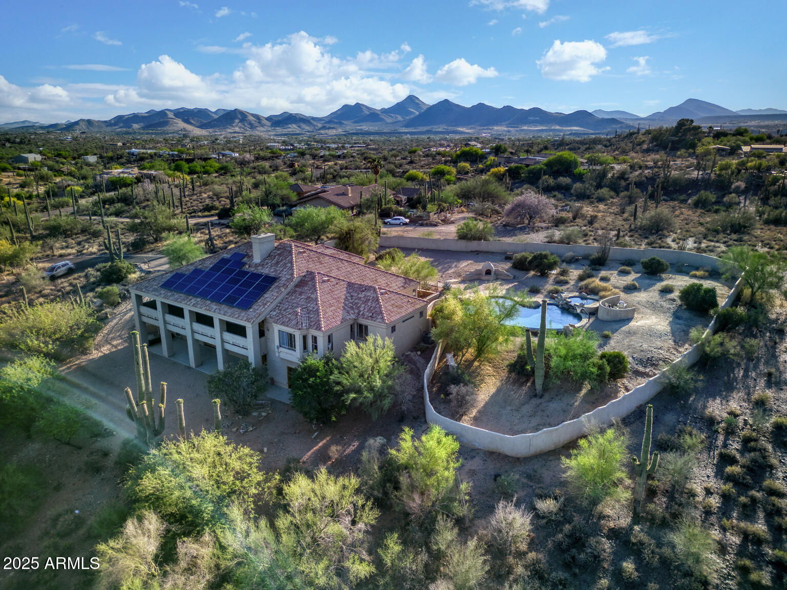 6524 E ROCKAWAY HILLS Drive