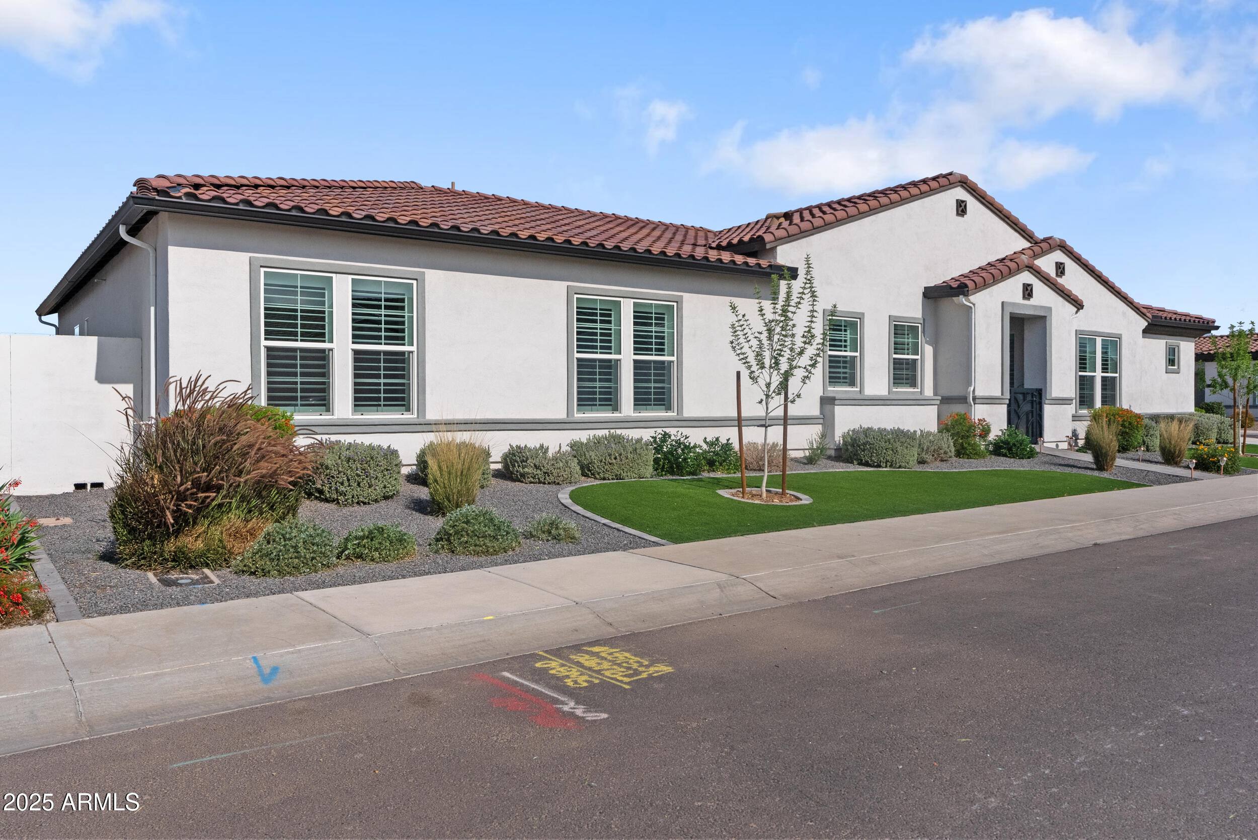 17385 W SUGAR HILL Court