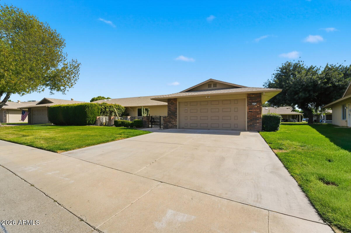 19015 N SIGNAL BUTTE Circle