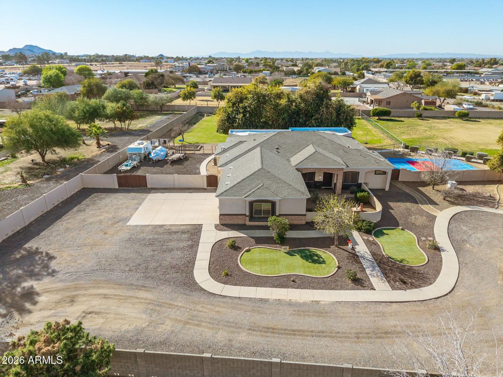 Photo of 25624 S 185th Place, Queen Creek, AZ 85142 (MLS # 6981236)