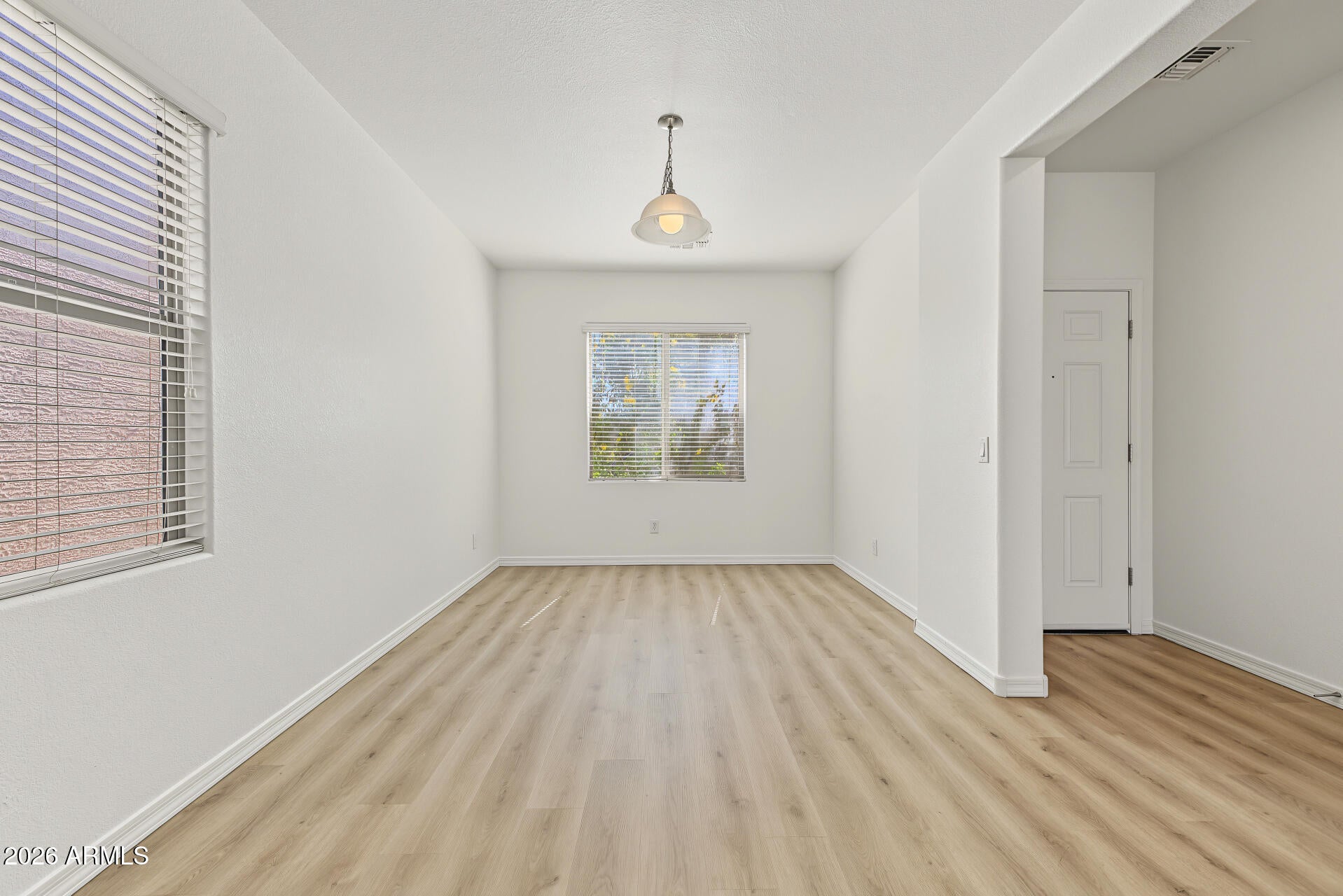 4434 W CRESCENT Road