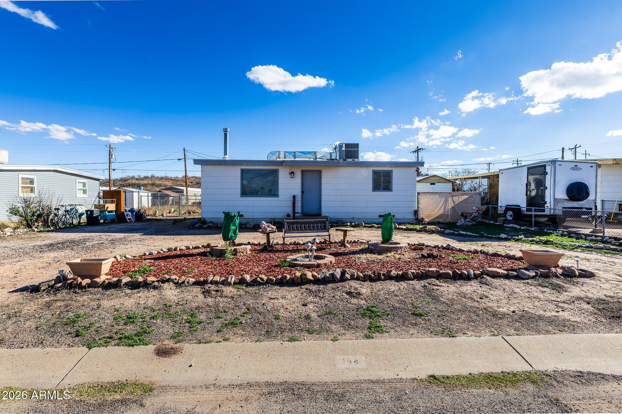 104 E APACHE Street