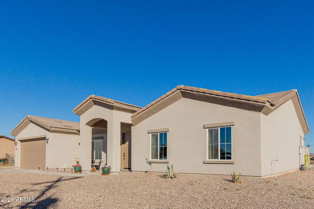 Photo of 825 N 297th Drive, Buckeye, AZ 85396 (MLS # 6962267)