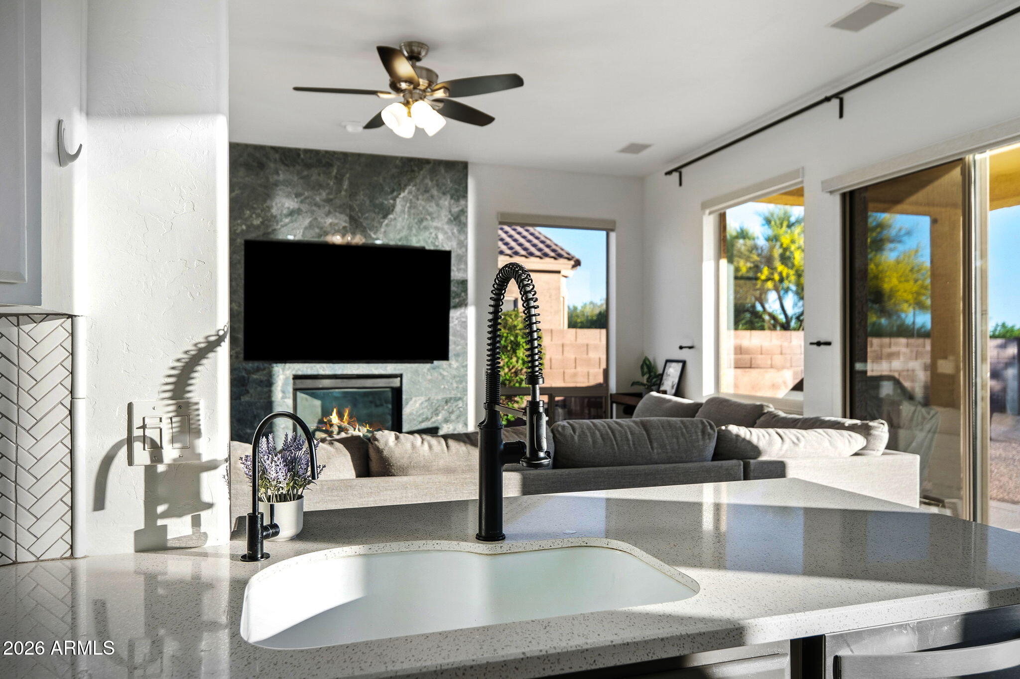 3055 Red Mountain -- 168