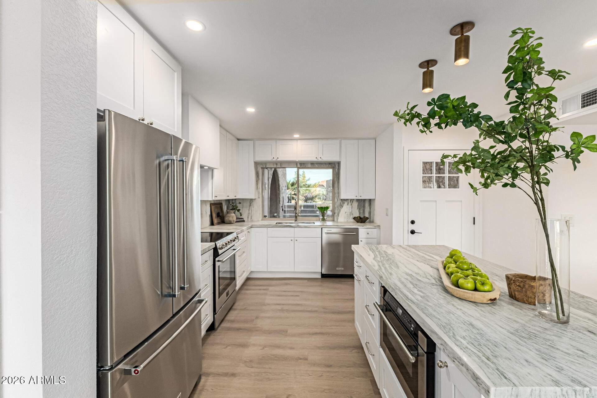 7304 N VIA CAMELLO DEL NORTE -- 81