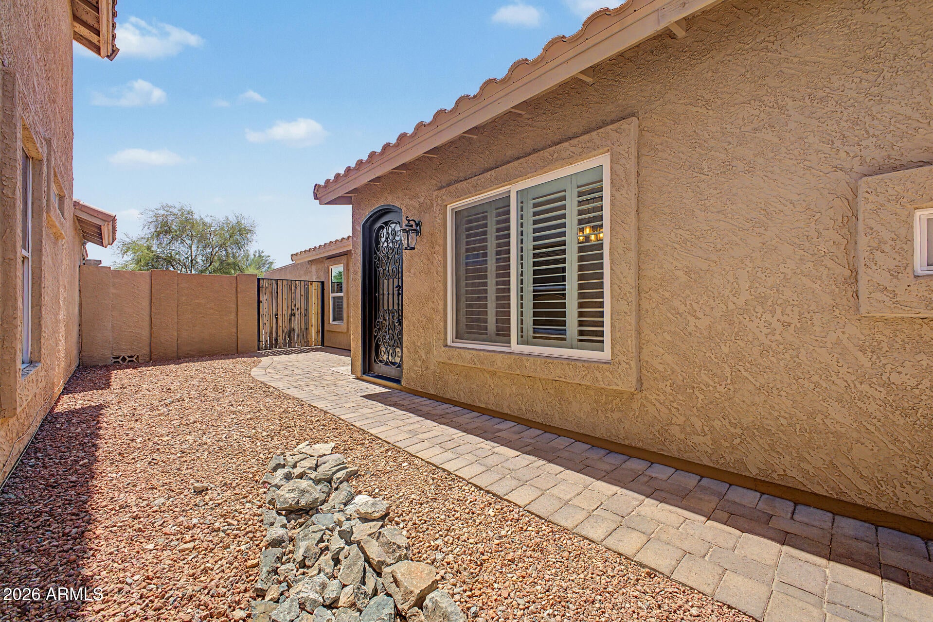Properties 3 2919 E WOODLAND Drive