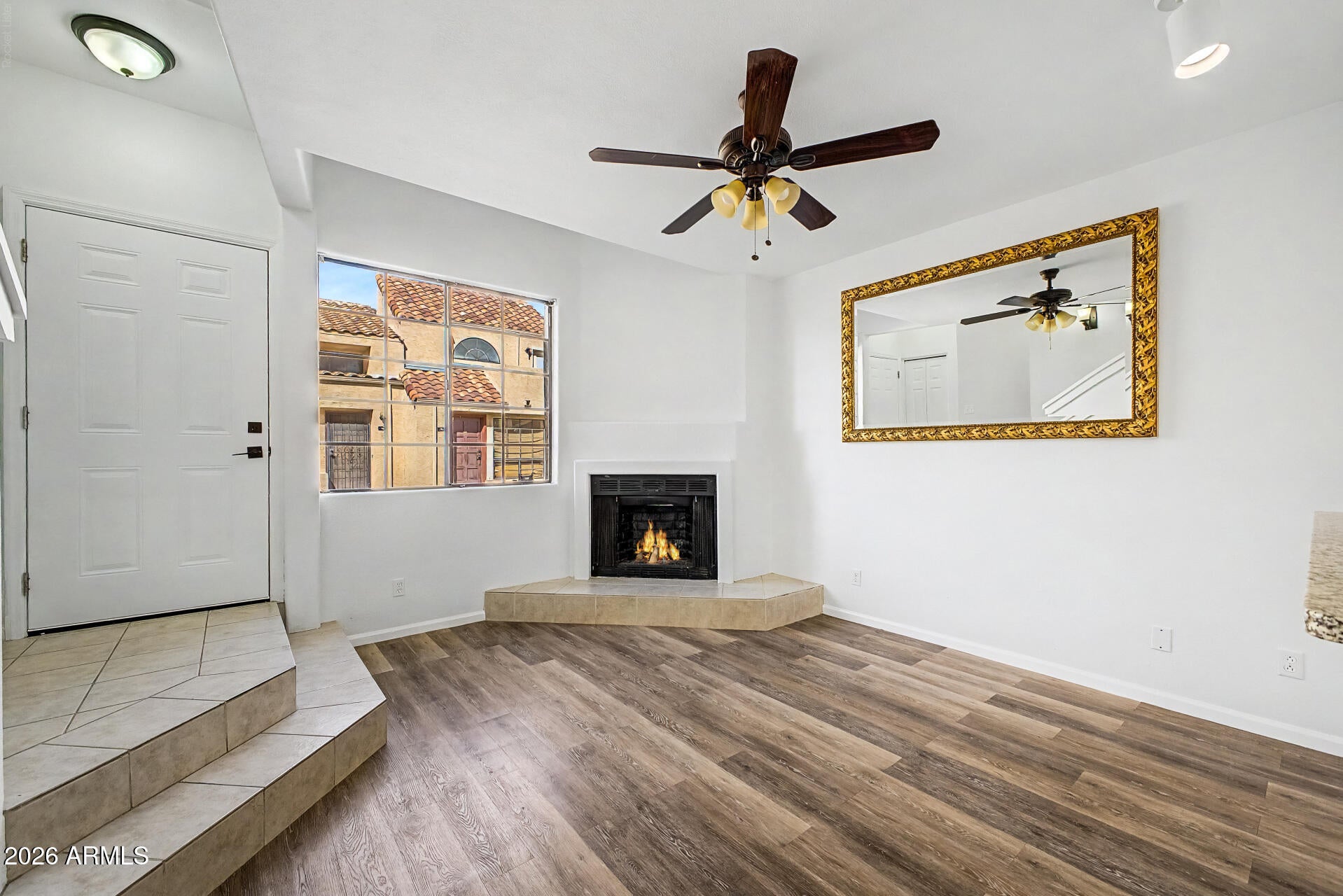 1025 E HIGHLAND Avenue 32