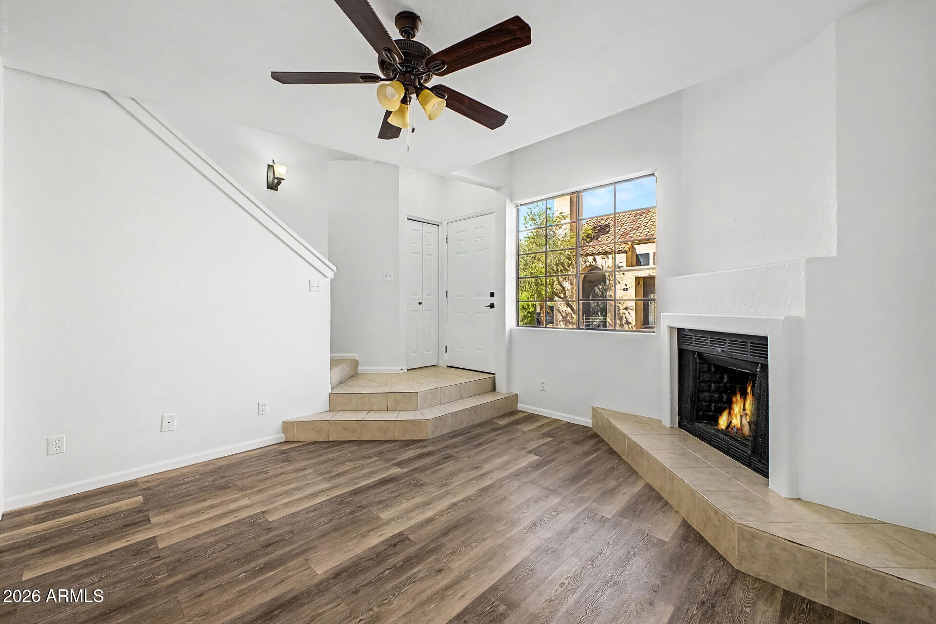 1025 E HIGHLAND Avenue 32
