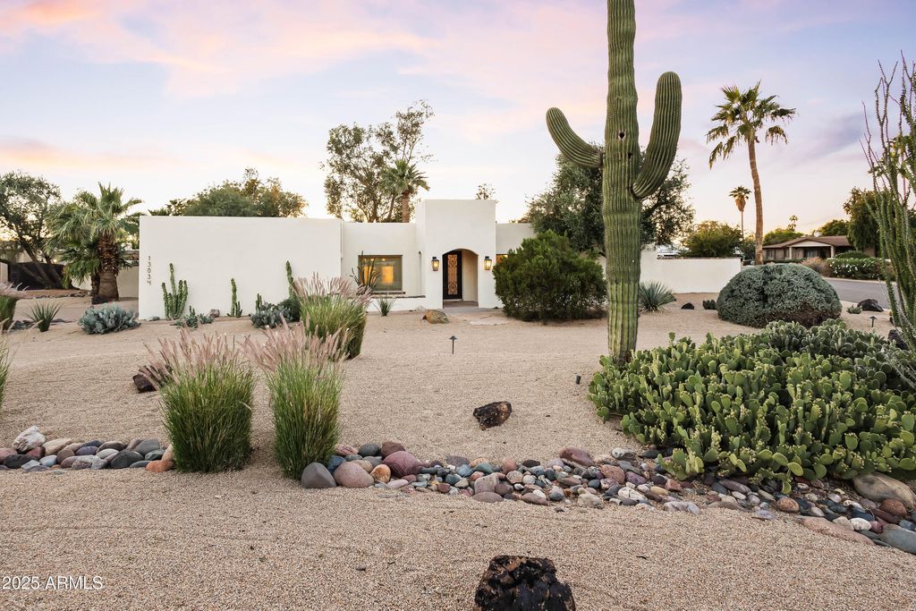 Photo of 13034 N 69th Street, Scottsdale, AZ 85254 (MLS # 6944130)