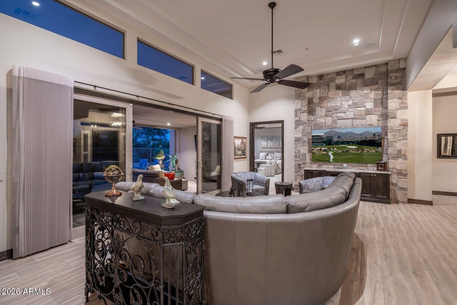 6454 E EVENING GLOW Drive