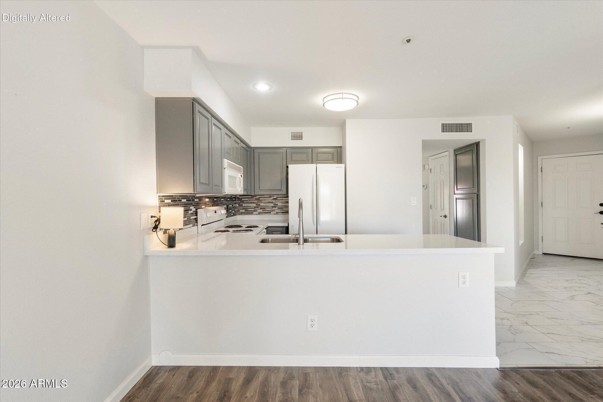 10080 E MOUNTAINVIEW LAKE Drive 330