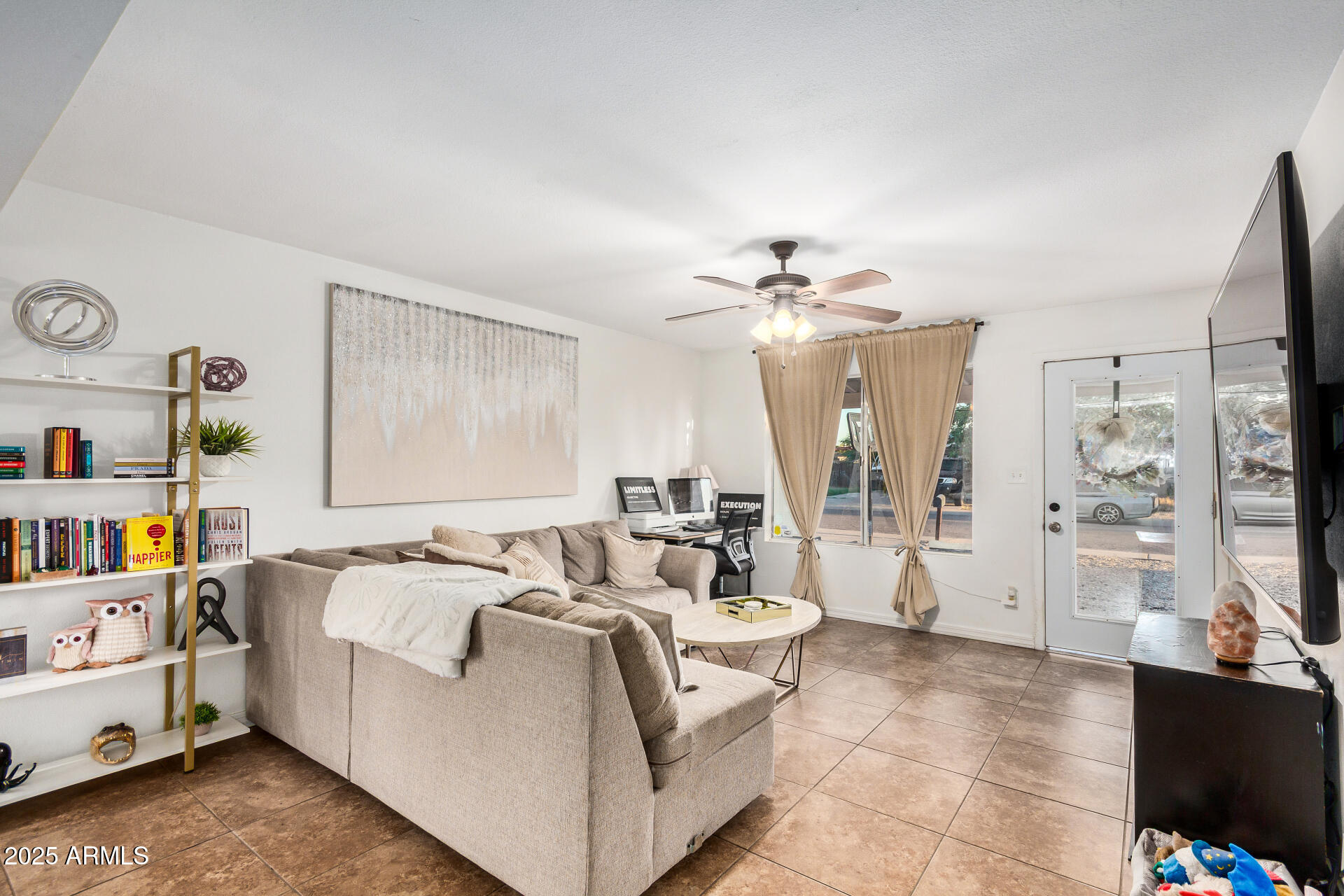 1634 W VILLA RITA Drive