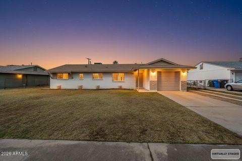 7742 W FAIRMOUNT Avenue Phoenix AZ 85033