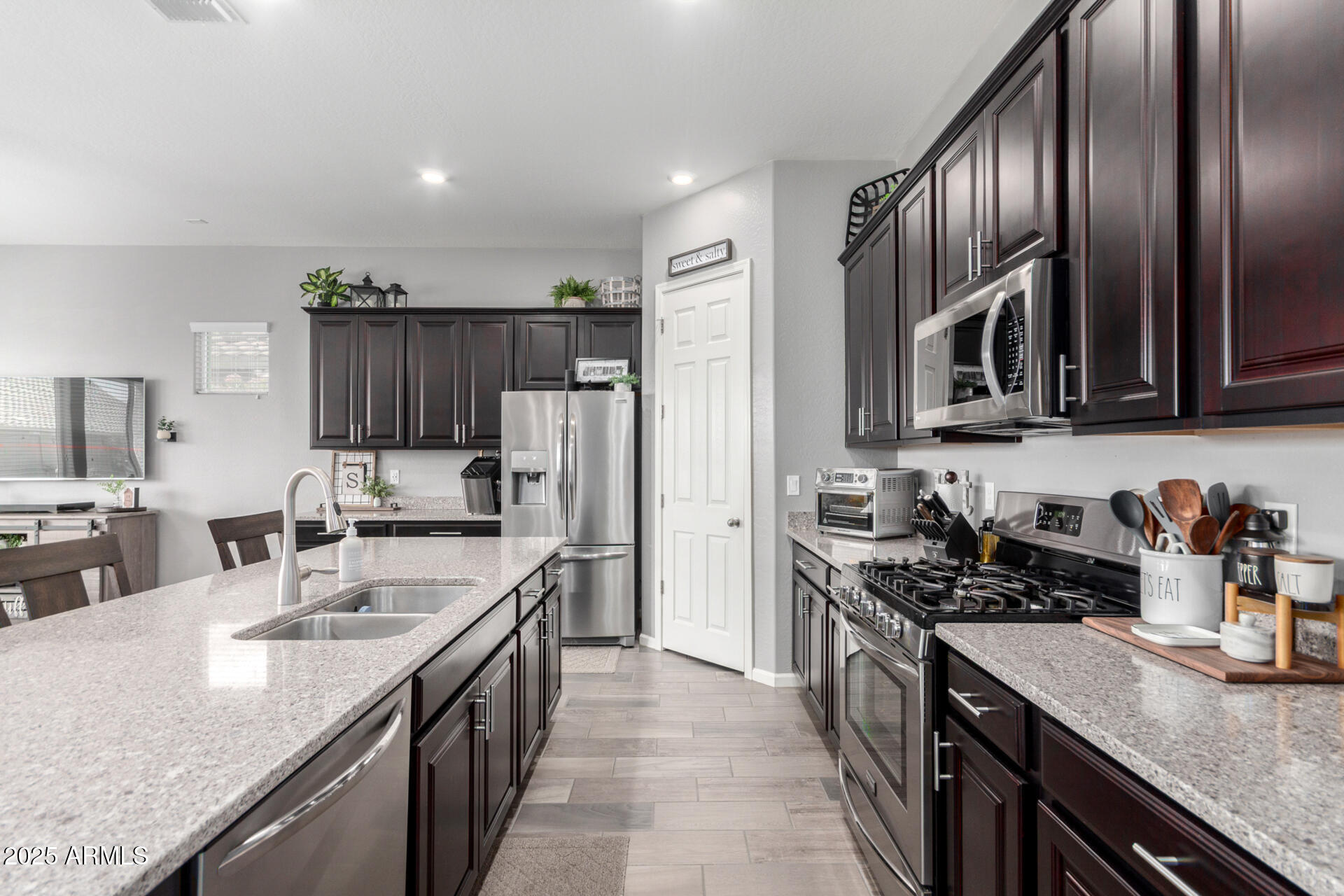 16561 W CIELO GRANDE Avenue