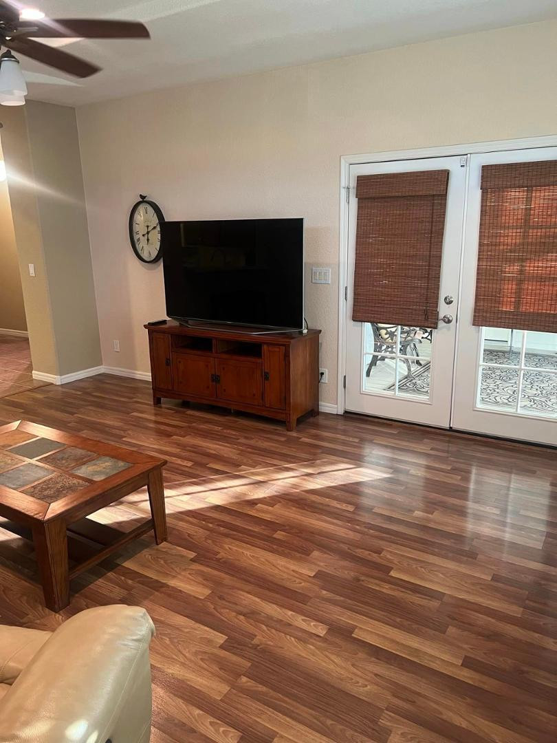 3301 S Goldfield Road 4077