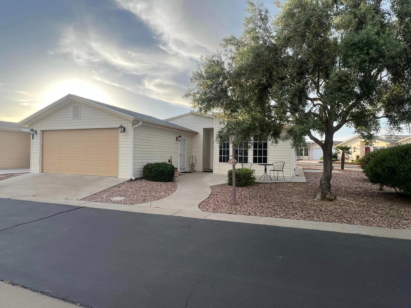 3301 S Goldfield Road 4077