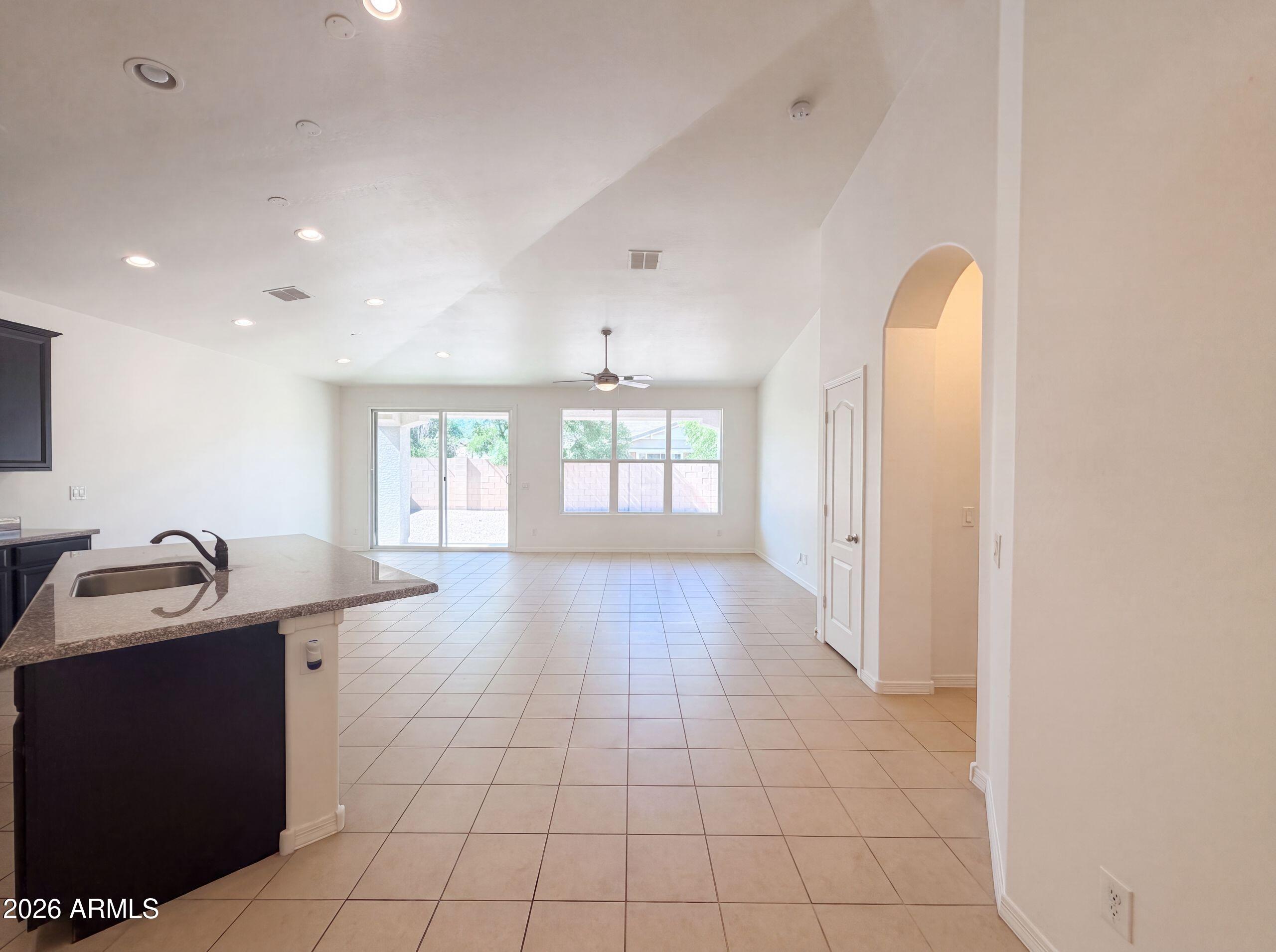 22338 E VIA DE OLIVOS --