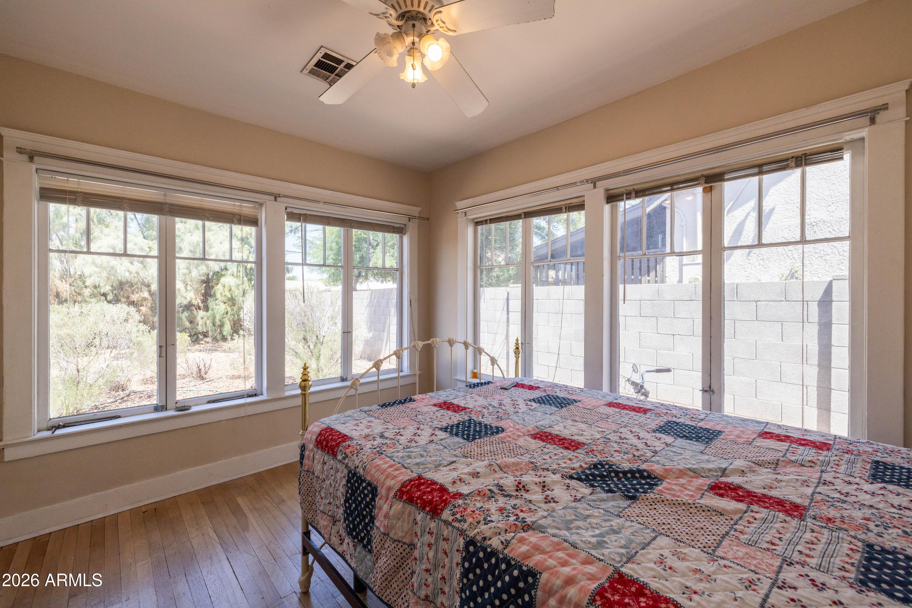 PALM GARDENS - Residential Income