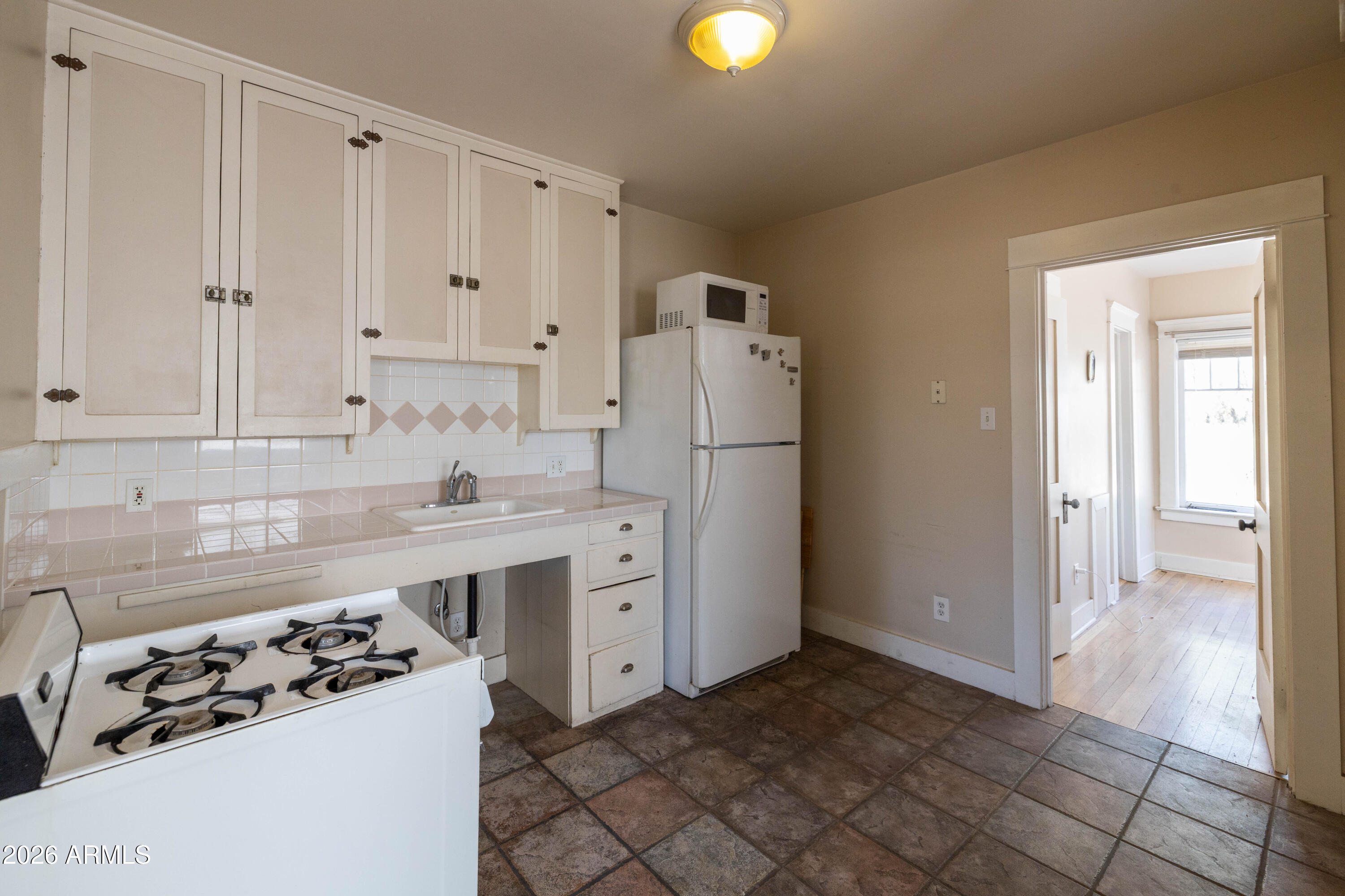 PALM GARDENS - Residential Income