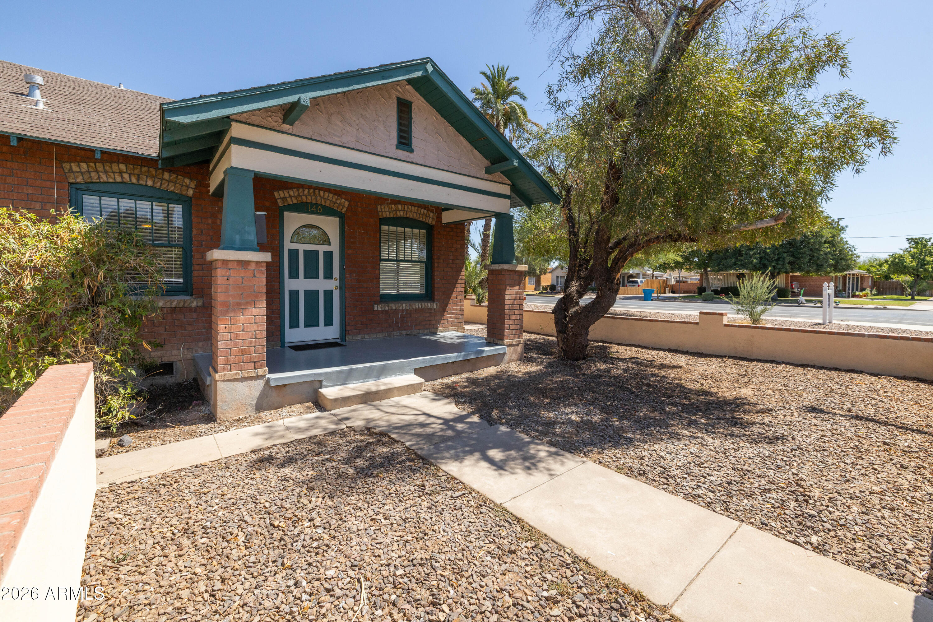 PALM GARDENS - Residential Income