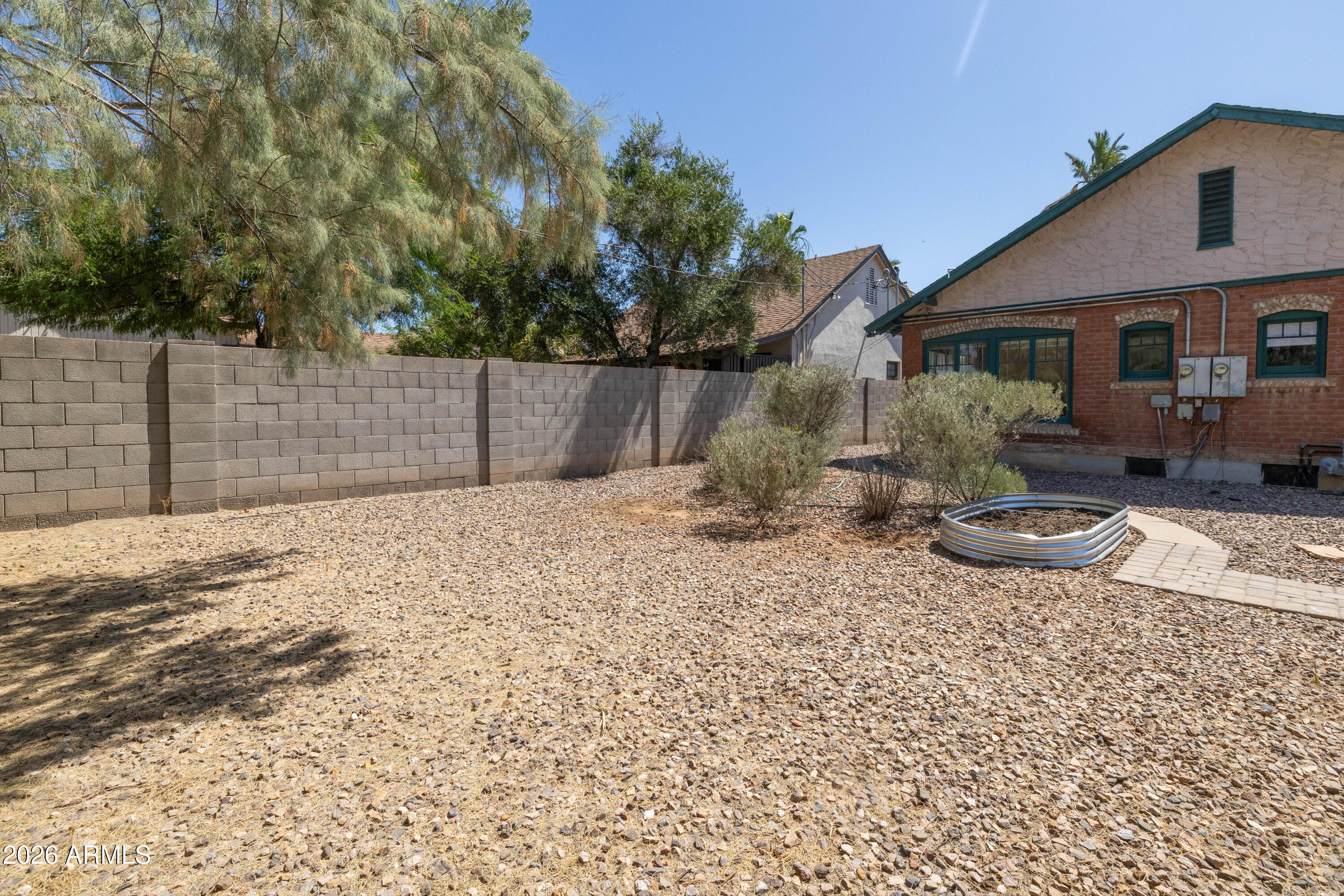 PALM GARDENS - Residential Income