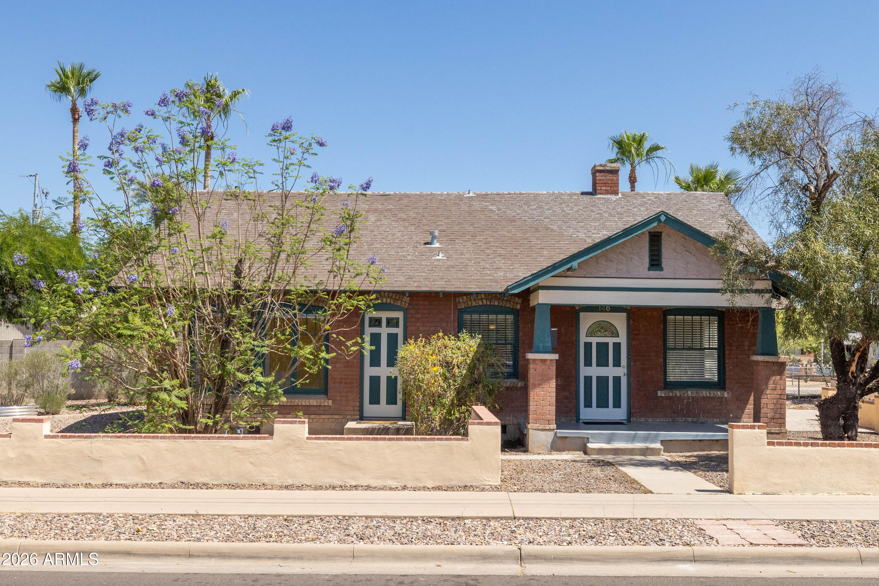 PALM GARDENS - Residential Income