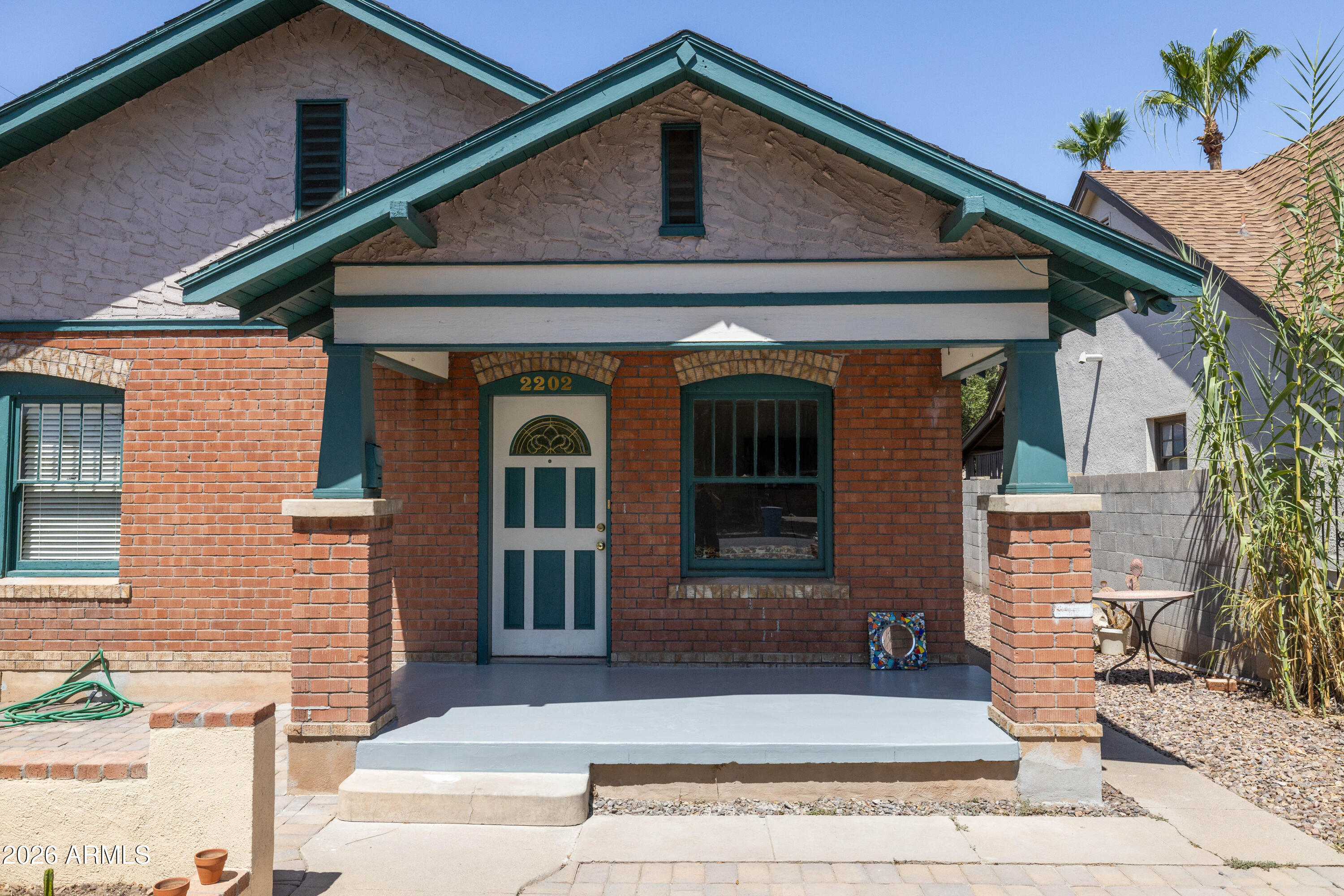 PALM GARDENS - Residential Income