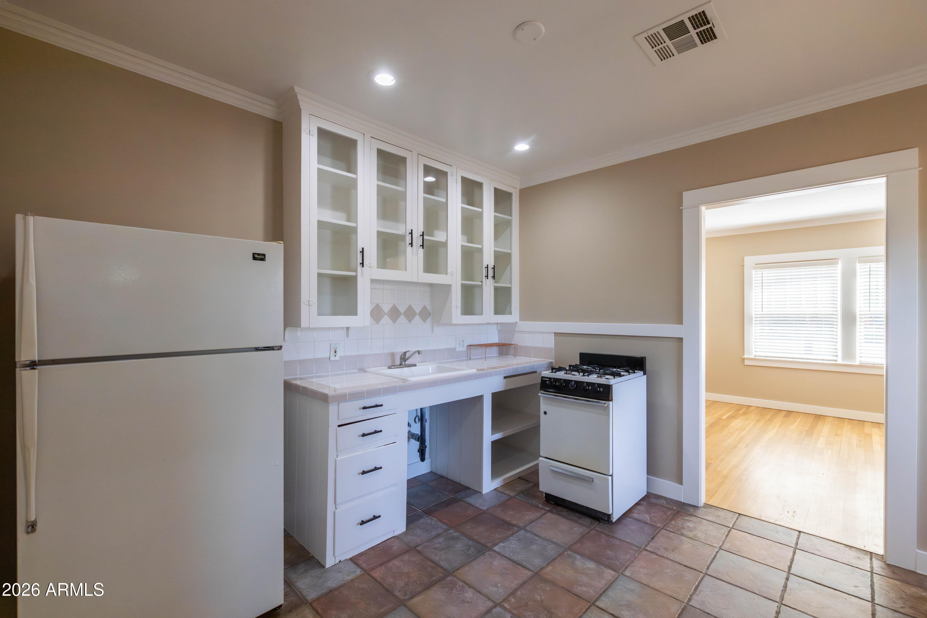 PALM GARDENS - Residential Income