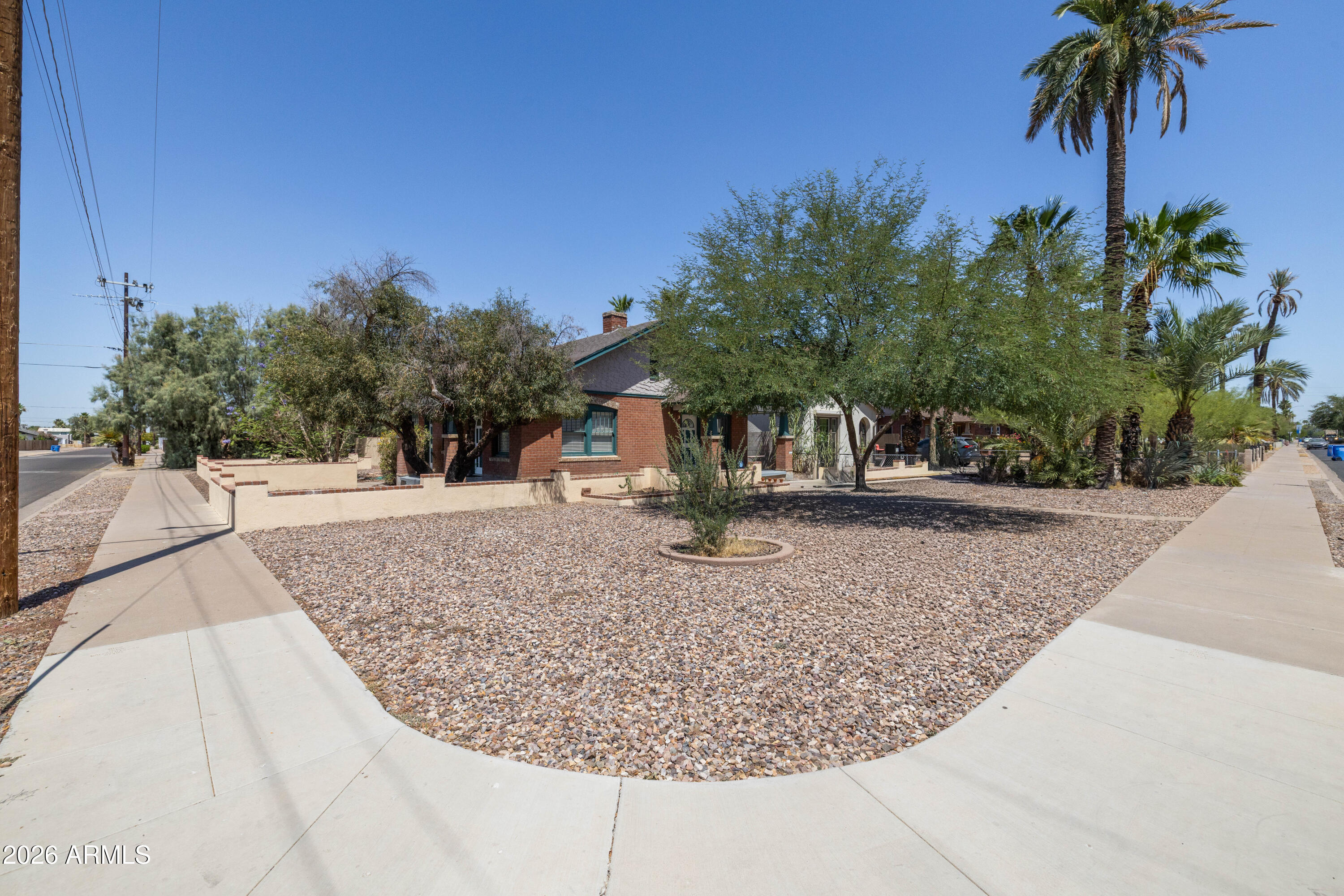 PALM GARDENS - Residential Income