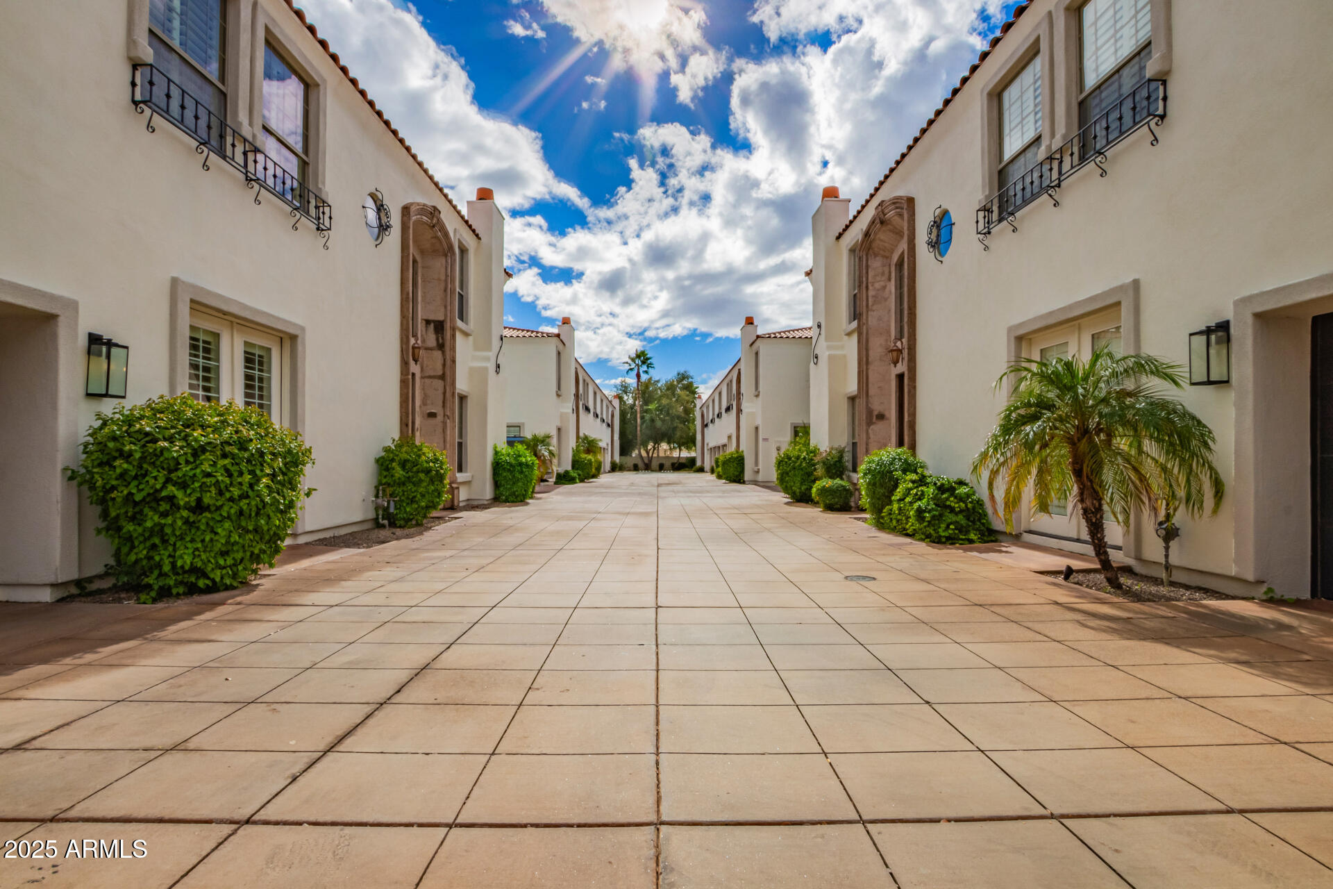 111 W MISSOURI Avenue F