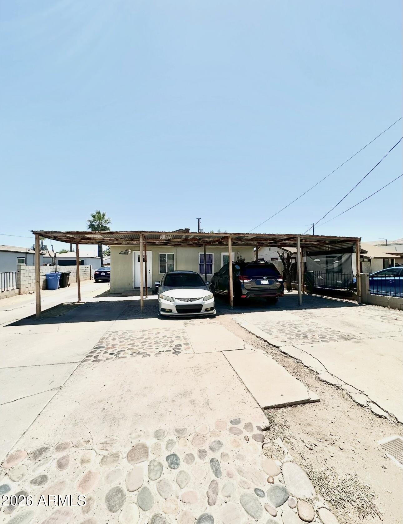 2509 E WILLETTA Street