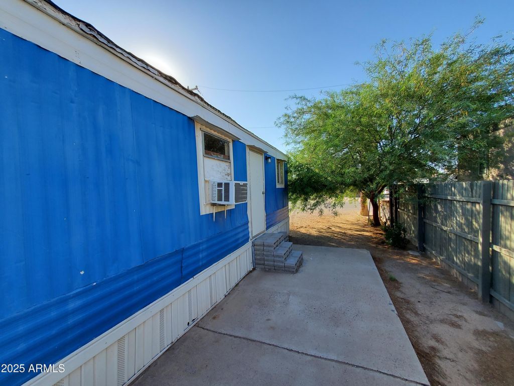 Photo of 610 W Frontier Street #33, Eloy, AZ 85131 (MLS # 6895747)
